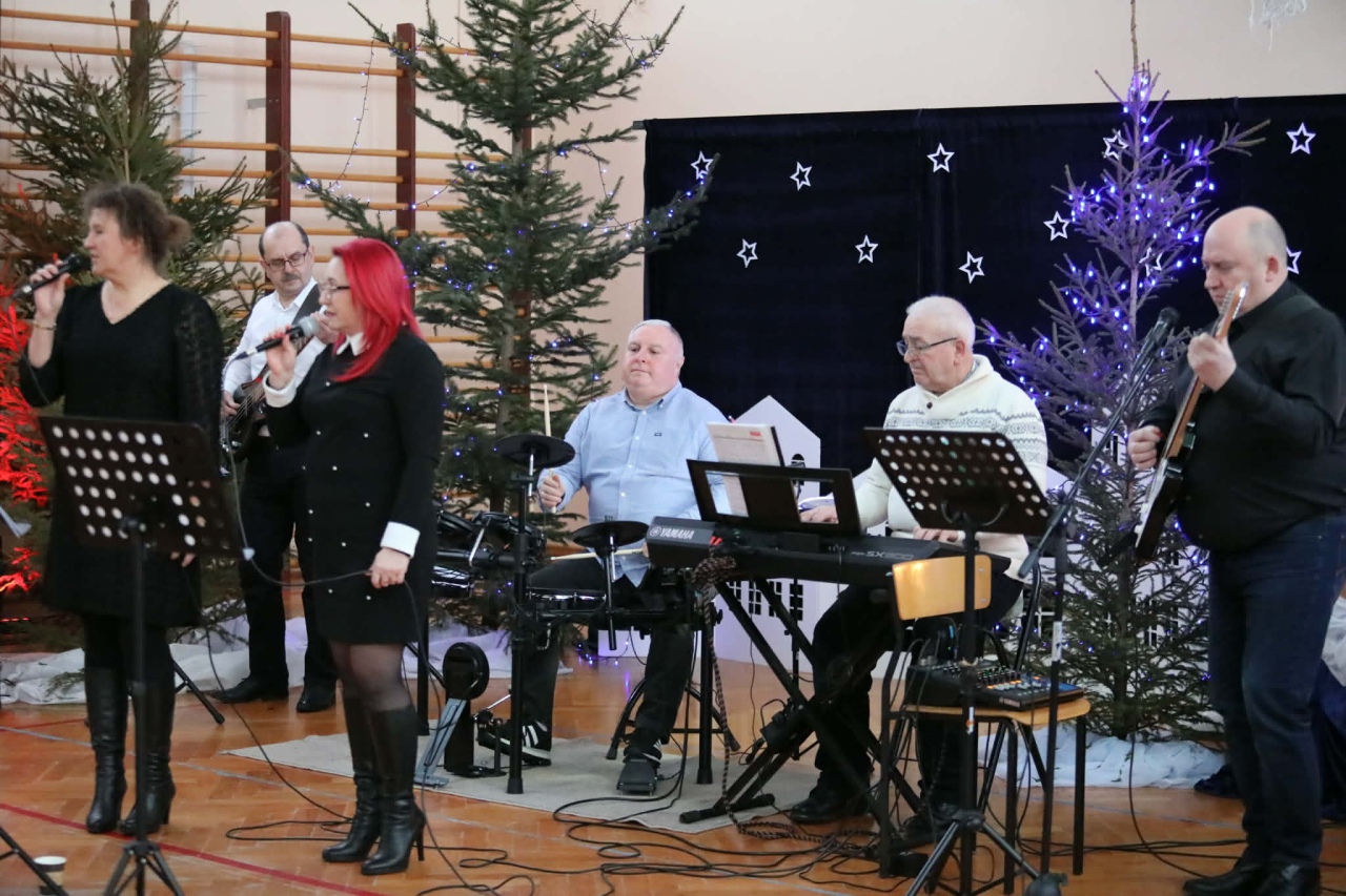 Koncert kolęd  „Niech narodzi się Twoja miłość w nas...” [11.01.2026] - zdjęcie #44 - eOstroleka.pl