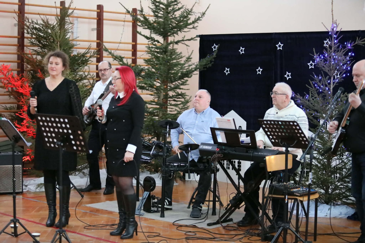 Koncert kolęd  „Niech narodzi się Twoja miłość w nas...” [11.01.2026] - zdjęcie #40 - eOstroleka.pl