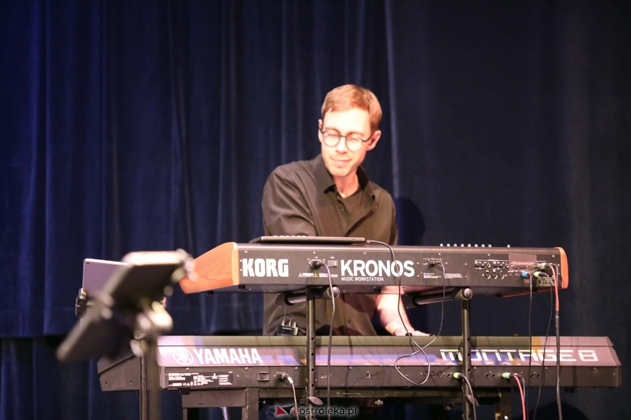 Koncert Kobiety polskiej estrady w Muzeum Żołnierzy Wyklętych [11.01.2026] - zdjęcie #51 - eOstroleka.pl