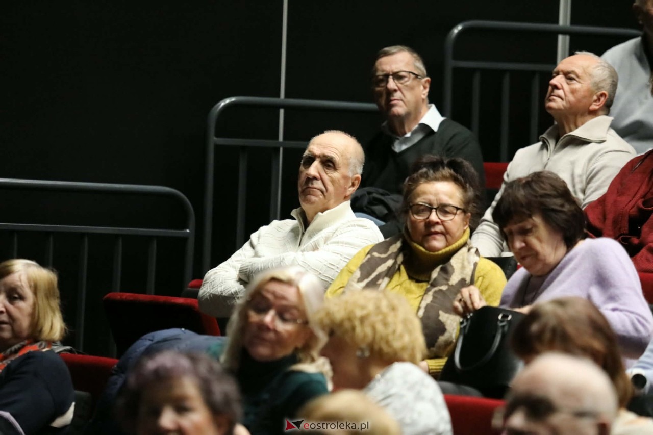 Koncert Kobiety polskiej estrady w Muzeum Żołnierzy Wyklętych [11.01.2026] - zdjęcie #49 - eOstroleka.pl