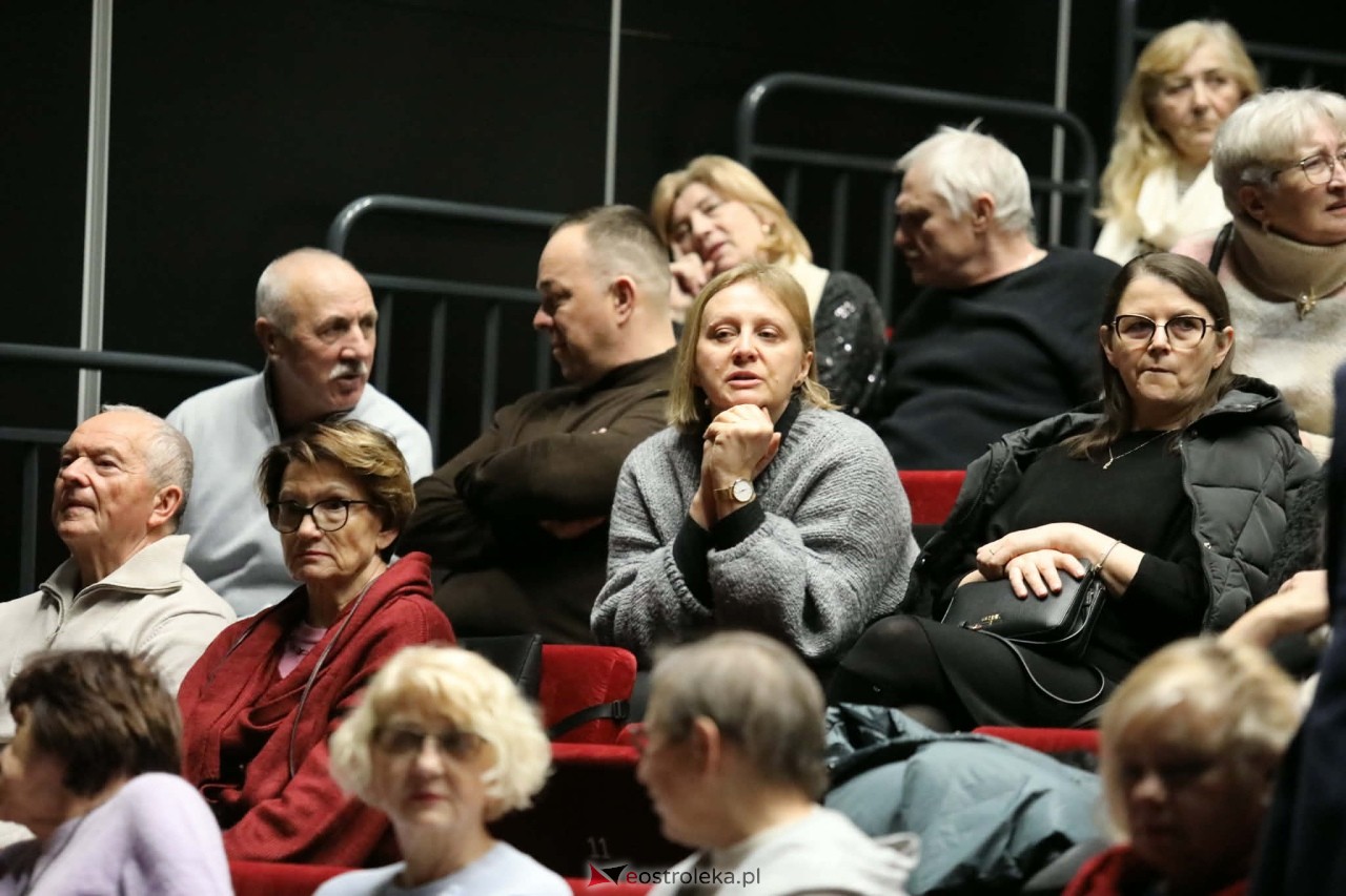 Koncert Kobiety polskiej estrady w Muzeum Żołnierzy Wyklętych [11.01.2026] - zdjęcie #43 - eOstroleka.pl