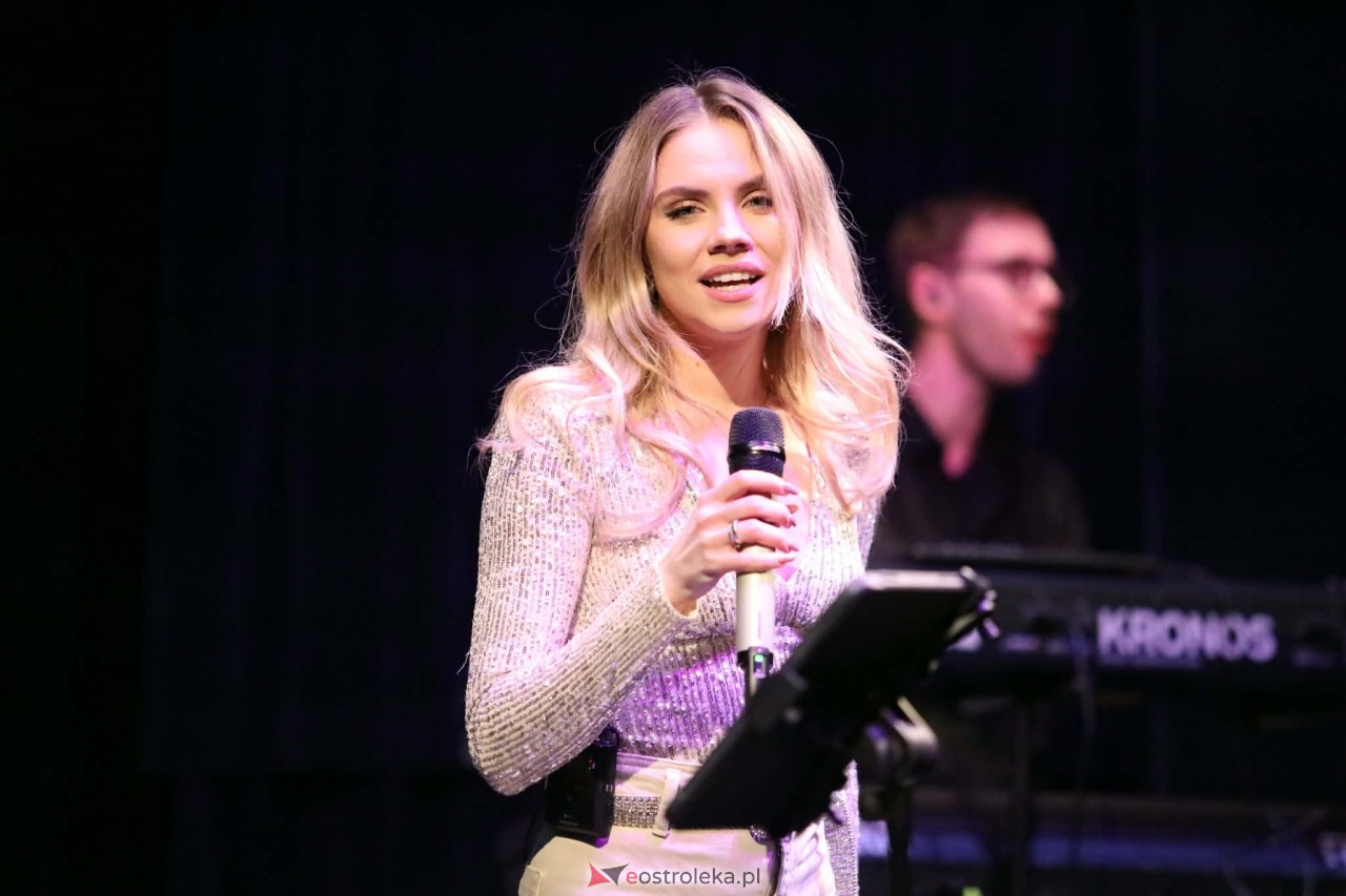 Koncert Kobiety polskiej estrady w Muzeum Żołnierzy Wyklętych [11.01.2026] - zdjęcie #21 - eOstroleka.pl