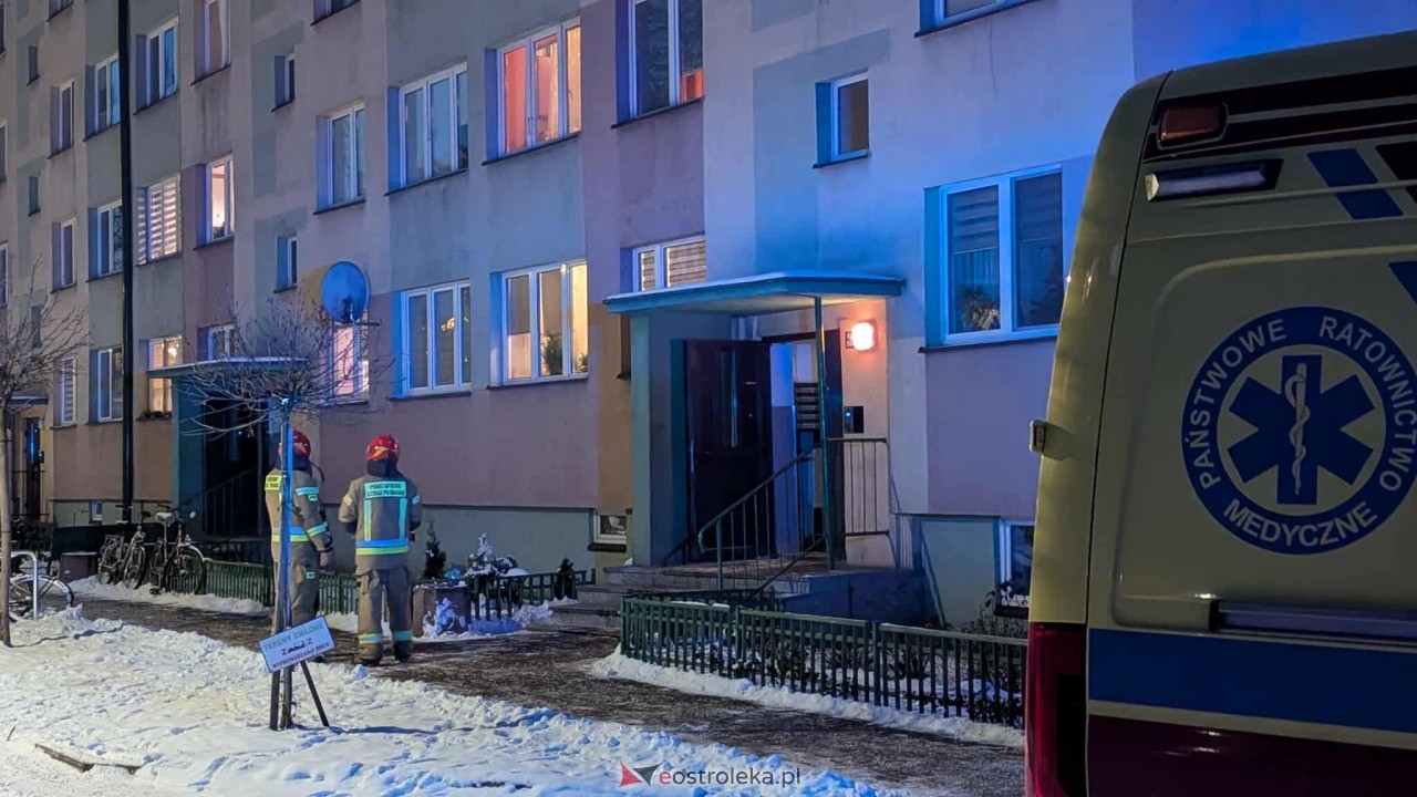 Akcja służb ratunkowych na 11 Listopada w Ostrołęce [12.01.2026] - zdjęcie #4 - eOstroleka.pl