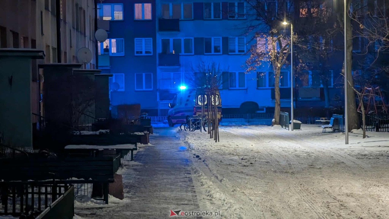 Akcja służb ratunkowych na 11 Listopada w Ostrołęce [12.01.2026] - zdjęcie #1 - eOstroleka.pl