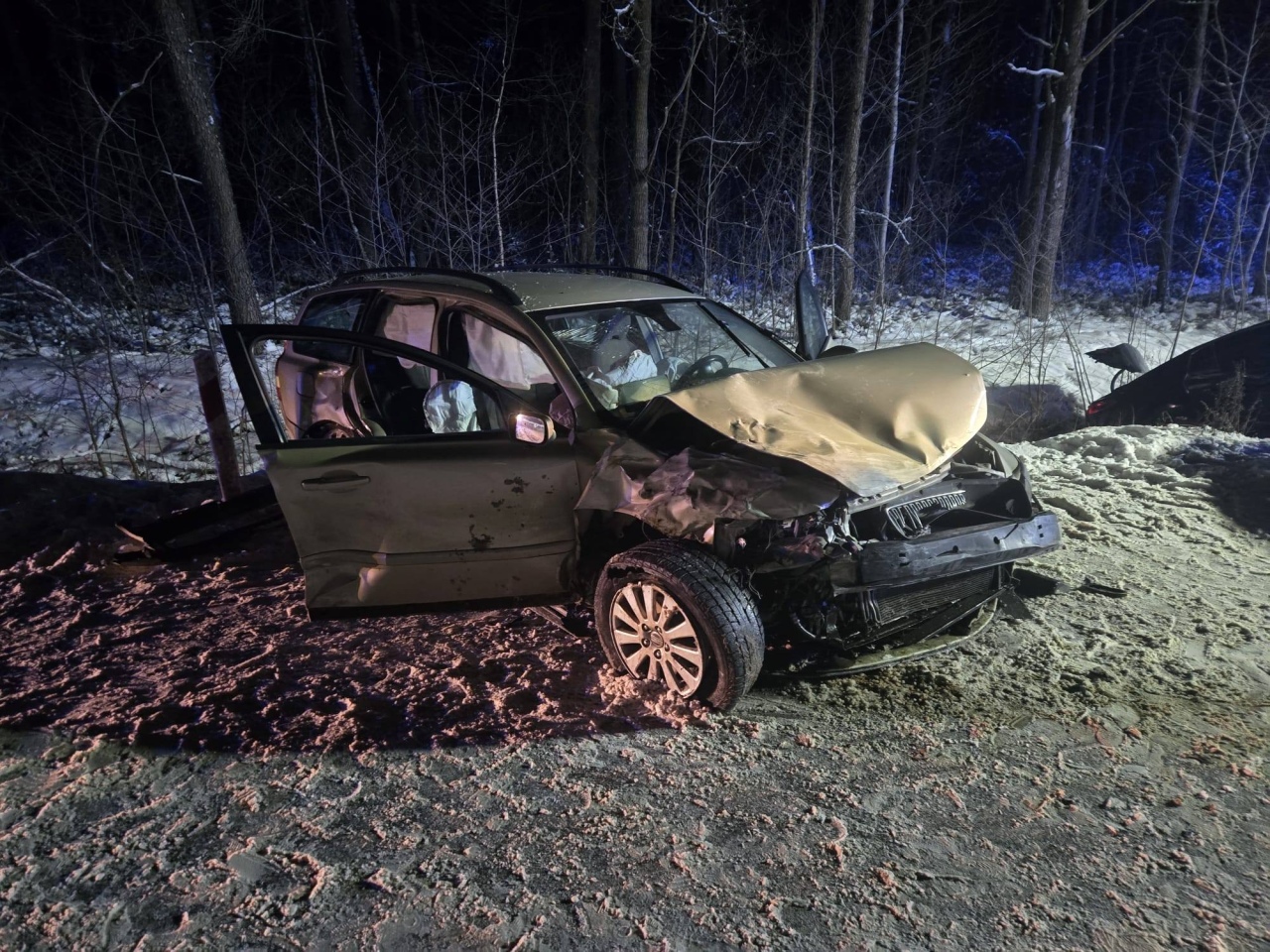 Wypadek na trasie Ostrołęka - Goworowo. Zderzenie kilku aut w Czarnowcu [12.01.2026] - zdjęcie #2 - eOstroleka.pl