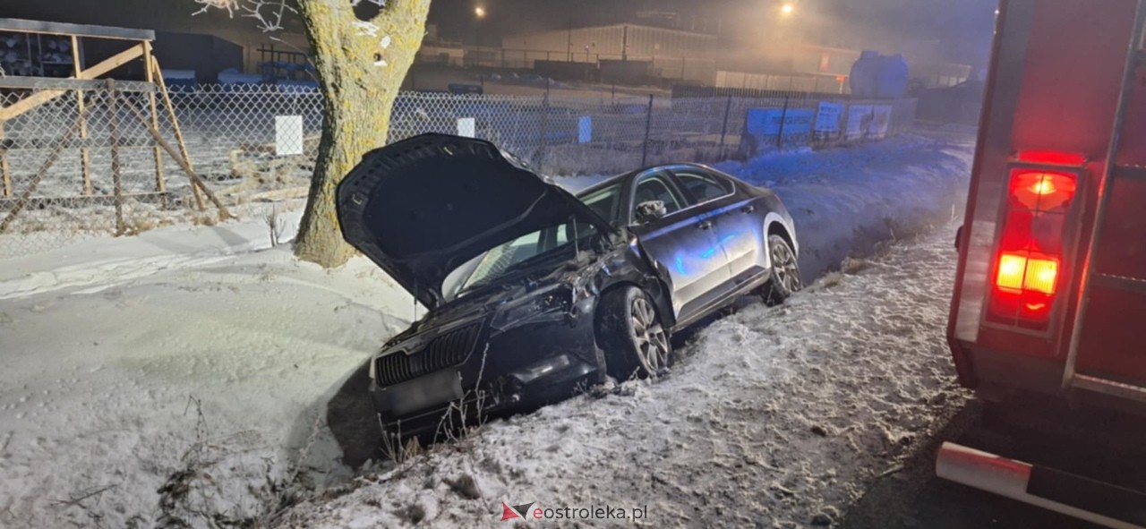 Wypadek w Dylewie [13.01.2026] - zdjęcie #2 - eOstroleka.pl