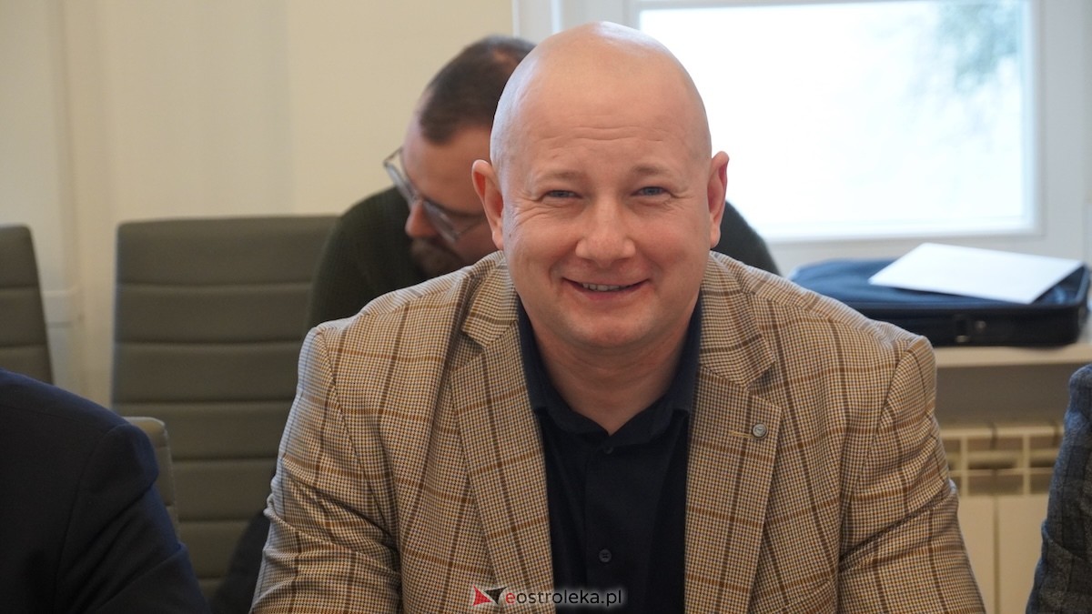 Trwa XXIV sesja Rady Powiatu w Ostrołęce [15.01.2026] - zdjęcie #36 - eOstroleka.pl