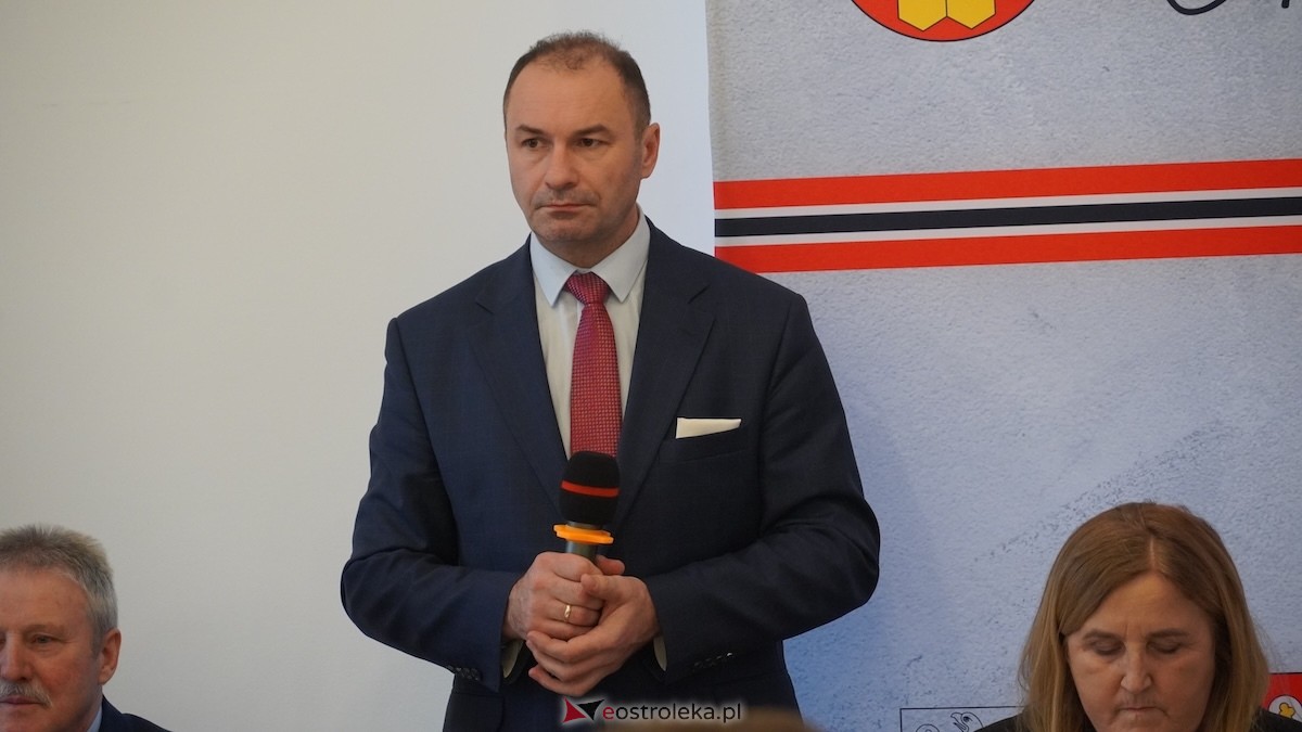Trwa XXIV sesja Rady Powiatu w Ostrołęce [15.01.2026] - zdjęcie #27 - eOstroleka.pl