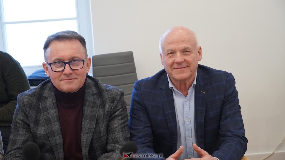 Trwa XXIV sesja Rady Powiatu w Ostrołęce [15.01.2026] - zdjęcie #25 - eOstroleka.pl