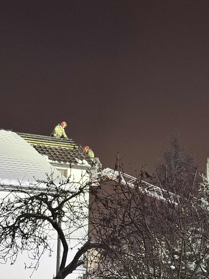 Pożar na osiedlu Kwiatowe w Ostrołęce [15.01.2026] - zdjęcie #5 - eOstroleka.pl