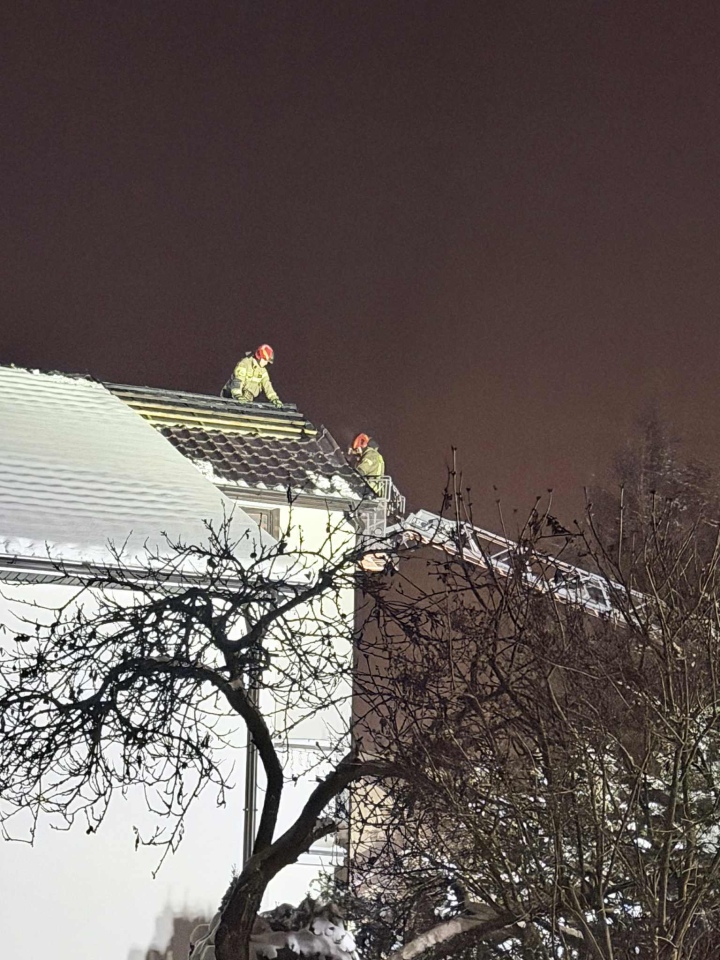 Pożar na osiedlu Kwiatowe w Ostrołęce [15.01.2026] - zdjęcie #3 - eOstroleka.pl