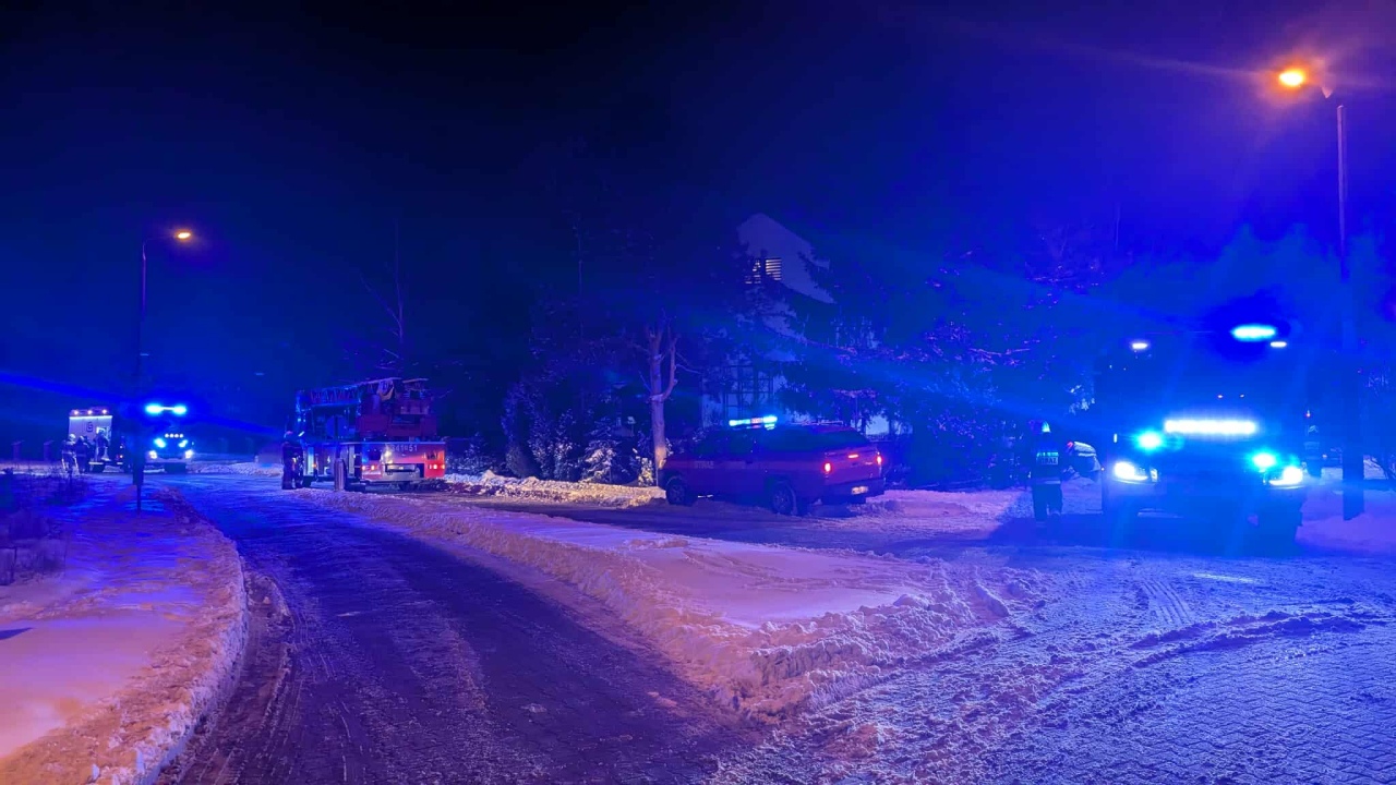 Pożar na osiedlu Kwiatowe w Ostrołęce [15.01.2026] - zdjęcie #13 - eOstroleka.pl