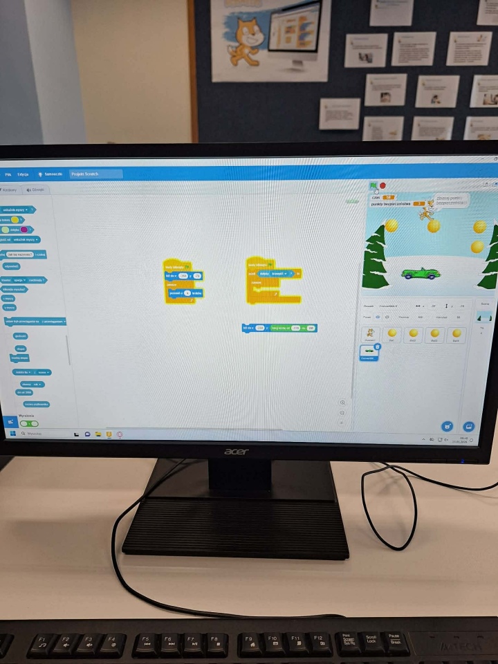 Bezpieczne ferie – programujemy w Scratchu w SP 10 w Ostrołęce - zdjęcie #4 - eOstroleka.pl