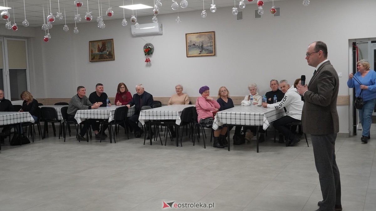 Spotkanie seniorów z Podsekretarzem Stanu w Ministerstwie Rodziny, Pracy i Polityki Społecznej [16.02.2026]  - zdjęcie #21 - eOstroleka.pl