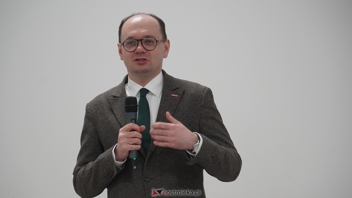 Spotkanie seniorów z Podsekretarzem Stanu w Ministerstwie Rodziny, Pracy i Polityki Społecznej [16.02.2026]  - zdjęcie #15 - eOstroleka.pl