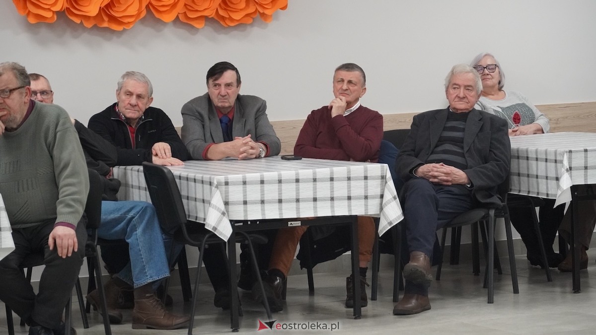 Spotkanie seniorów z Podsekretarzem Stanu w Ministerstwie Rodziny, Pracy i Polityki Społecznej [16.02.2026]  - zdjęcie #6 - eOstroleka.pl