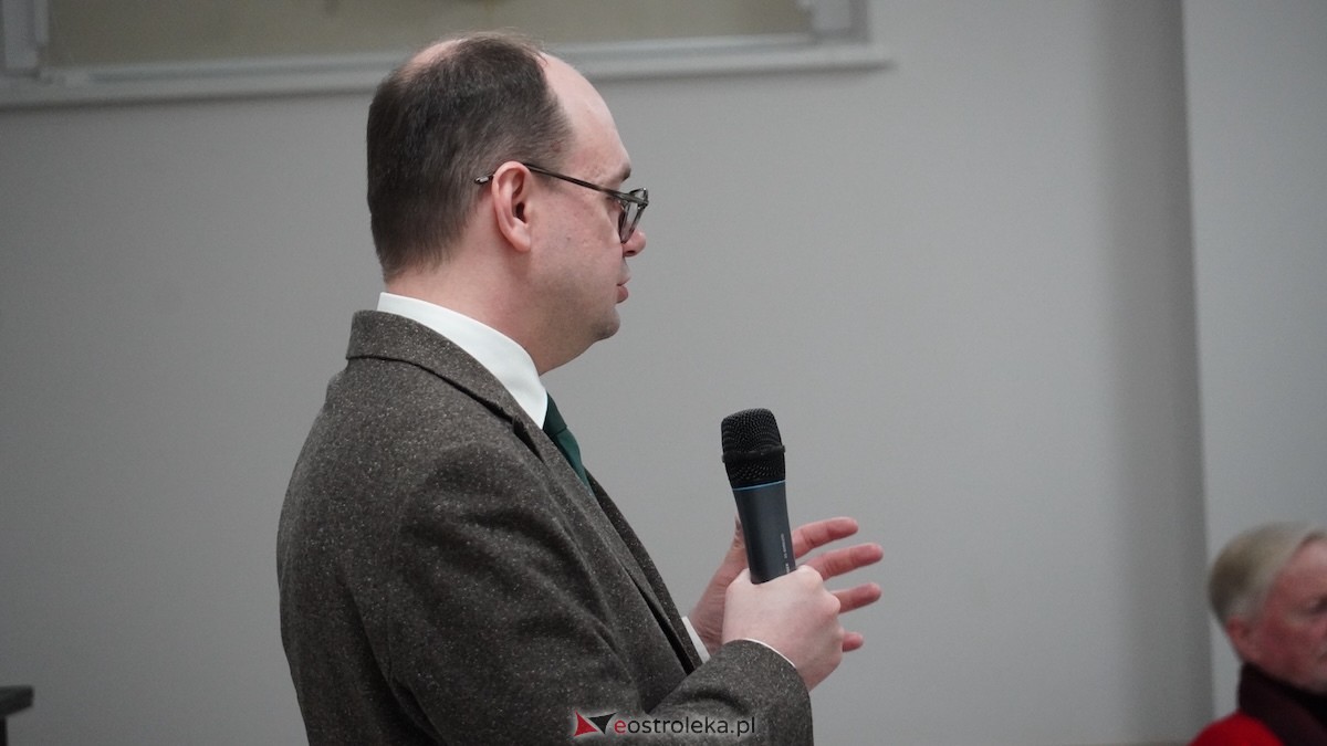 Spotkanie seniorów z Podsekretarzem Stanu w Ministerstwie Rodziny, Pracy i Polityki Społecznej [16.02.2026]  - zdjęcie #5 - eOstroleka.pl