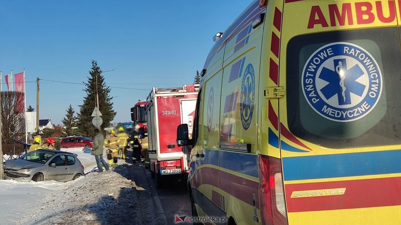 Wypadek w Kadzidle [17.01.2026] - zdjęcie #5 - eOstroleka.pl