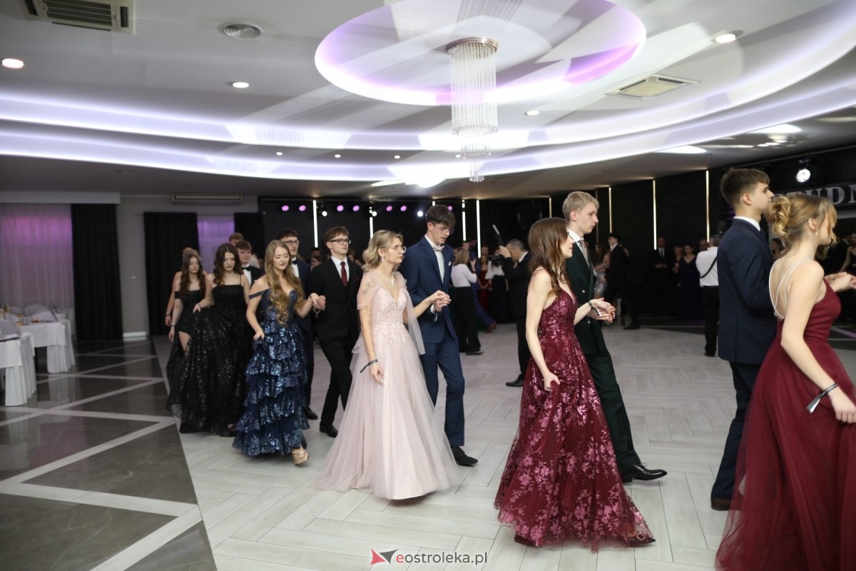 Studniówka I LO w Ostrołęce [17.01.2026] - zdjęcie #455 - eOstroleka.pl