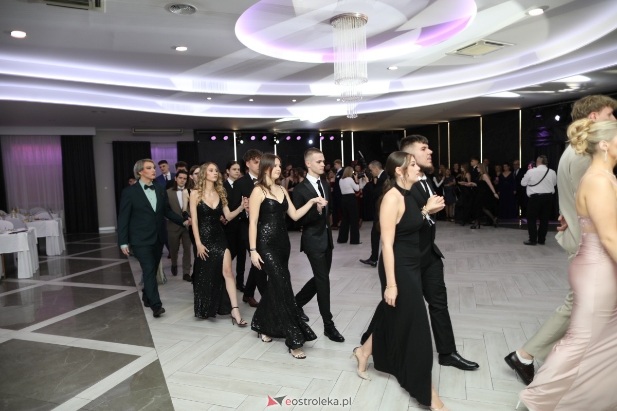 Studniówka I LO w Ostrołęce [17.01.2026] - zdjęcie #449 - eOstroleka.pl