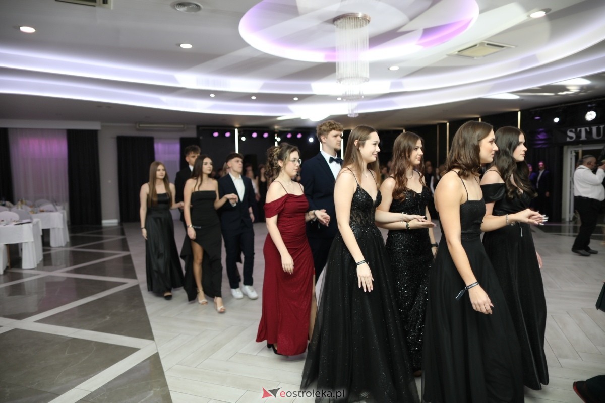 Studniówka I LO w Ostrołęce [17.01.2026] - zdjęcie #439 - eOstroleka.pl