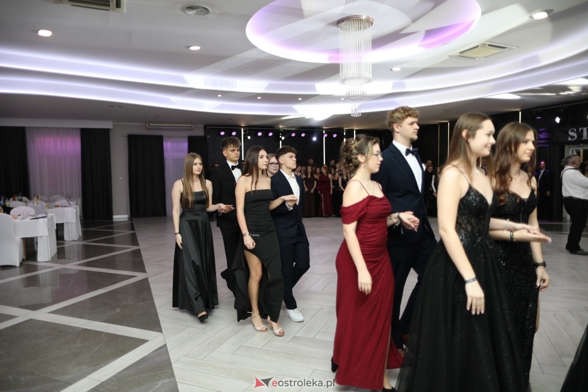 Studniówka I LO w Ostrołęce [17.01.2026] - zdjęcie #438 - eOstroleka.pl