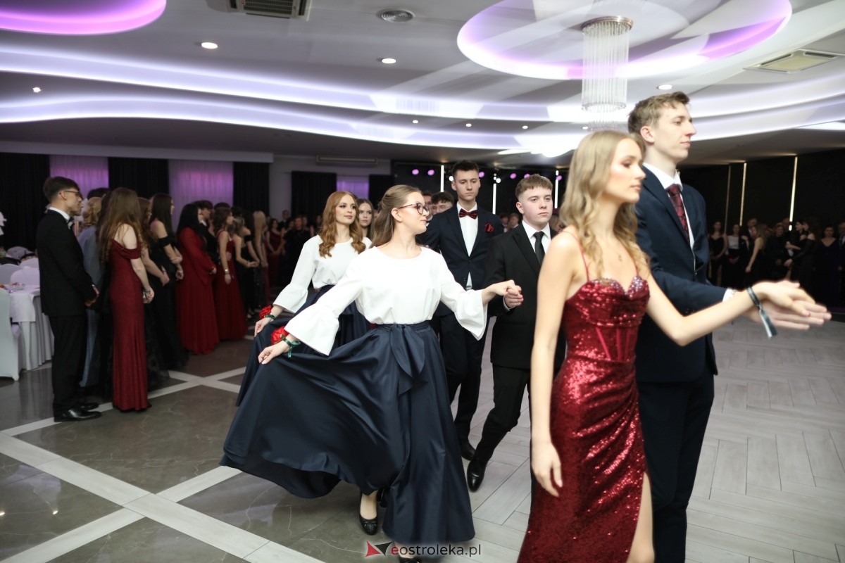 Studniówka I LO w Ostrołęce [17.01.2026] - zdjęcie #407 - eOstroleka.pl