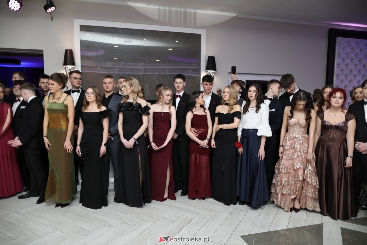 Studniówka I LO w Ostrołęce [17.01.2026] - zdjęcie #386 - eOstroleka.pl