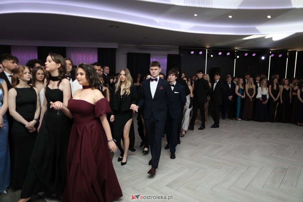 Studniówka I LO w Ostrołęce [17.01.2026] - zdjęcie #369 - eOstroleka.pl