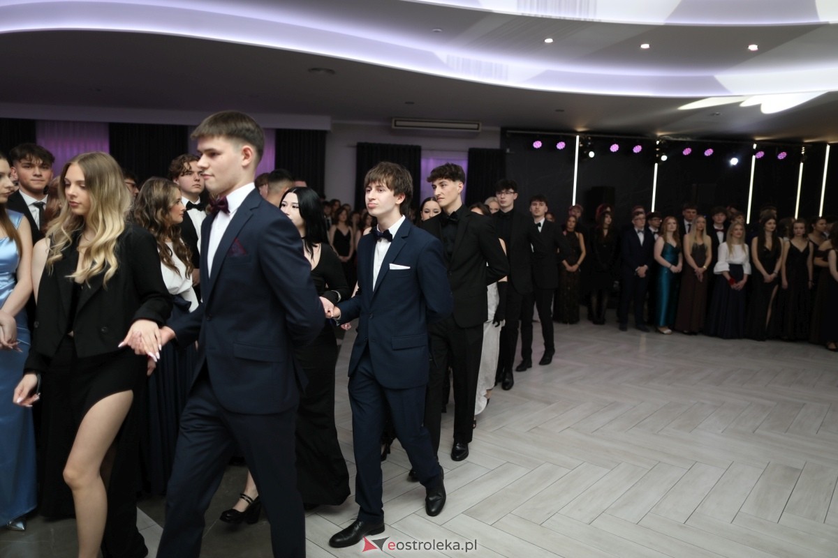 Studniówka I LO w Ostrołęce [17.01.2026] - zdjęcie #368 - eOstroleka.pl