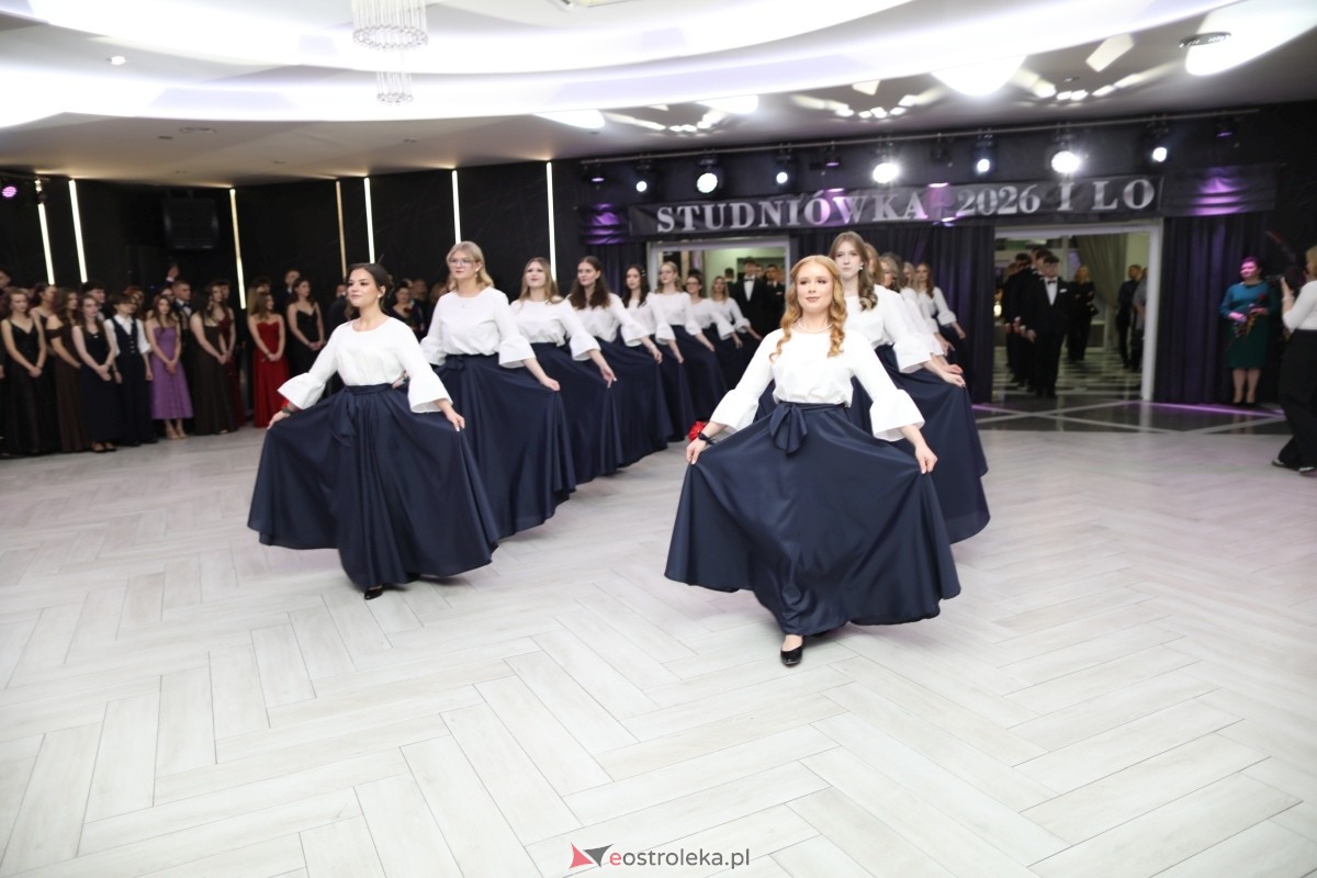 Studniówka I LO w Ostrołęce [17.01.2026] - zdjęcie #359 - eOstroleka.pl