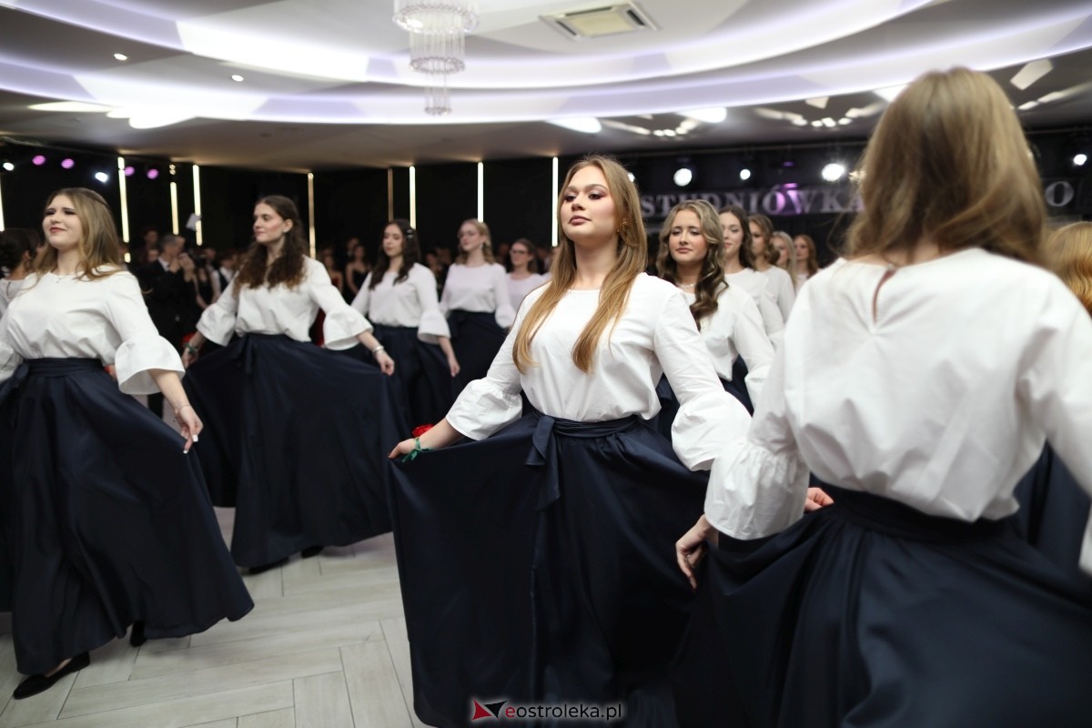 Studniówka I LO w Ostrołęce [17.01.2026] - zdjęcie #352 - eOstroleka.pl