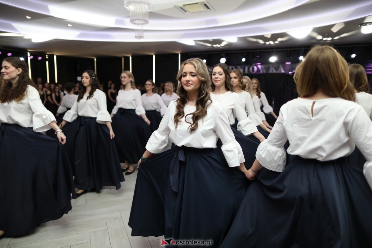 Studniówka I LO w Ostrołęce [17.01.2026] - zdjęcie #351 - eOstroleka.pl