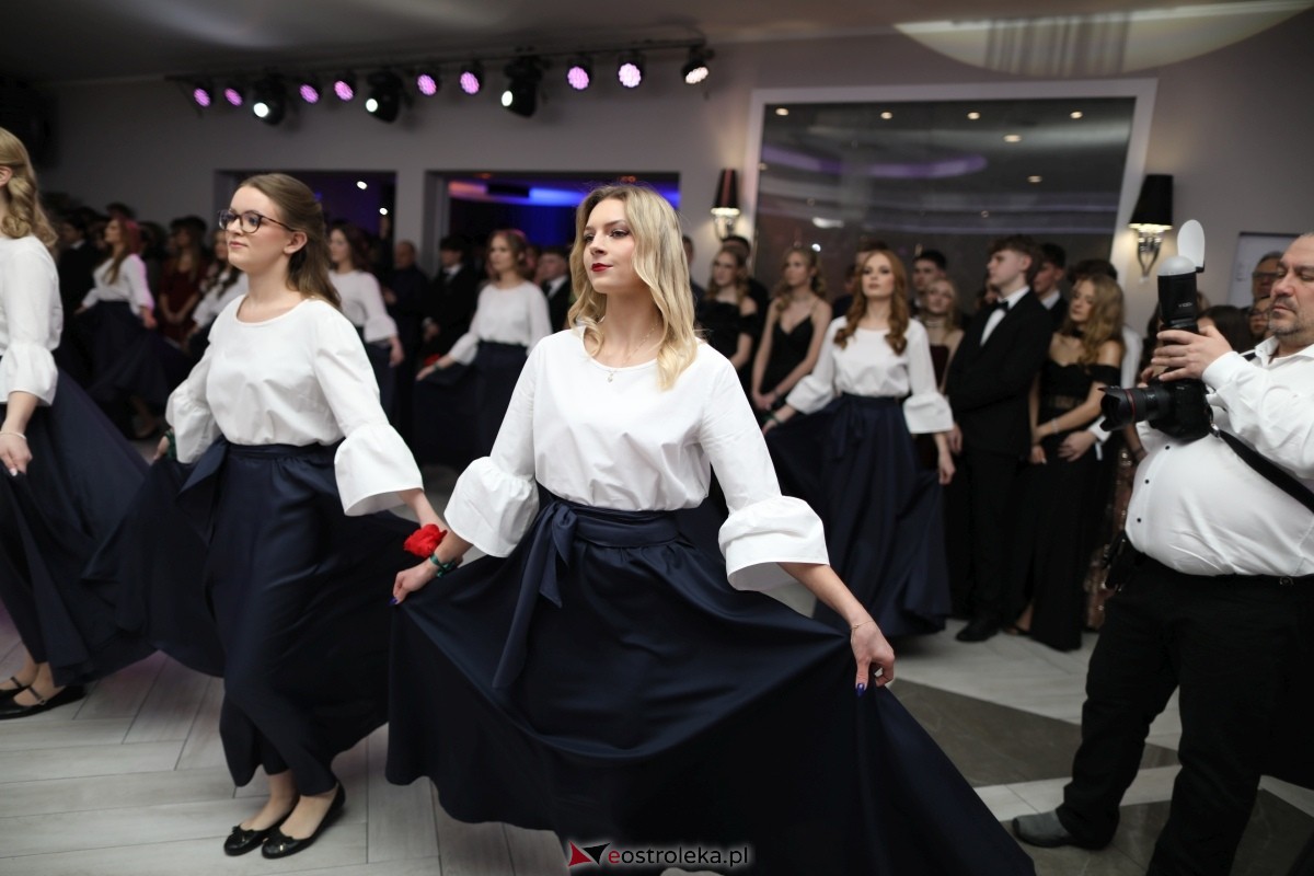 Studniówka I LO w Ostrołęce [17.01.2026] - zdjęcie #345 - eOstroleka.pl