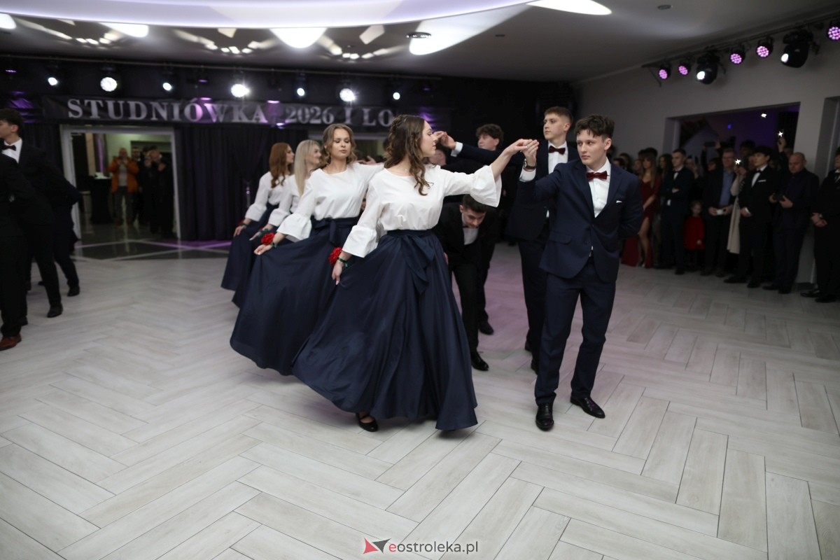 Studniówka I LO w Ostrołęce [17.01.2026] - zdjęcie #325 - eOstroleka.pl