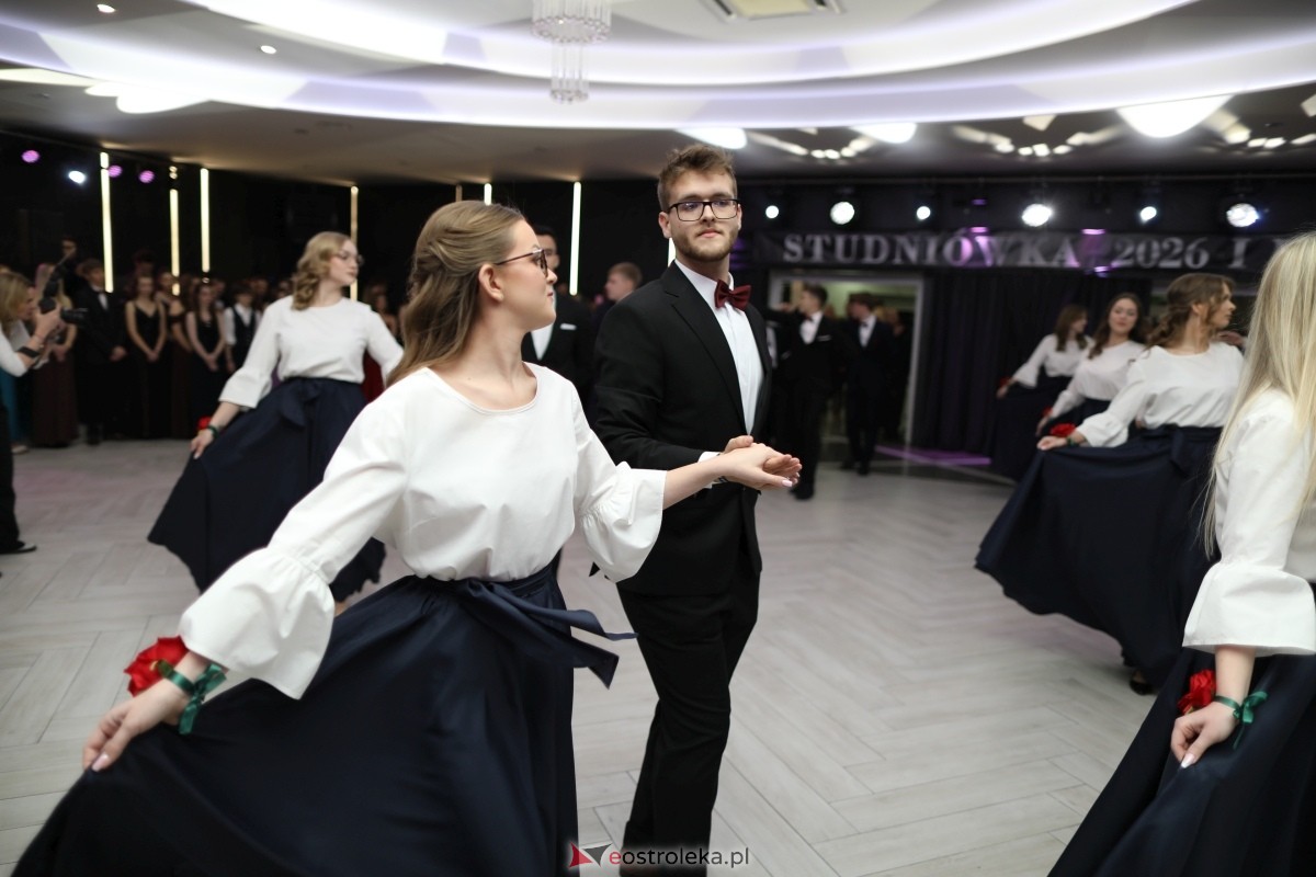 Studniówka I LO w Ostrołęce [17.01.2026] - zdjęcie #320 - eOstroleka.pl