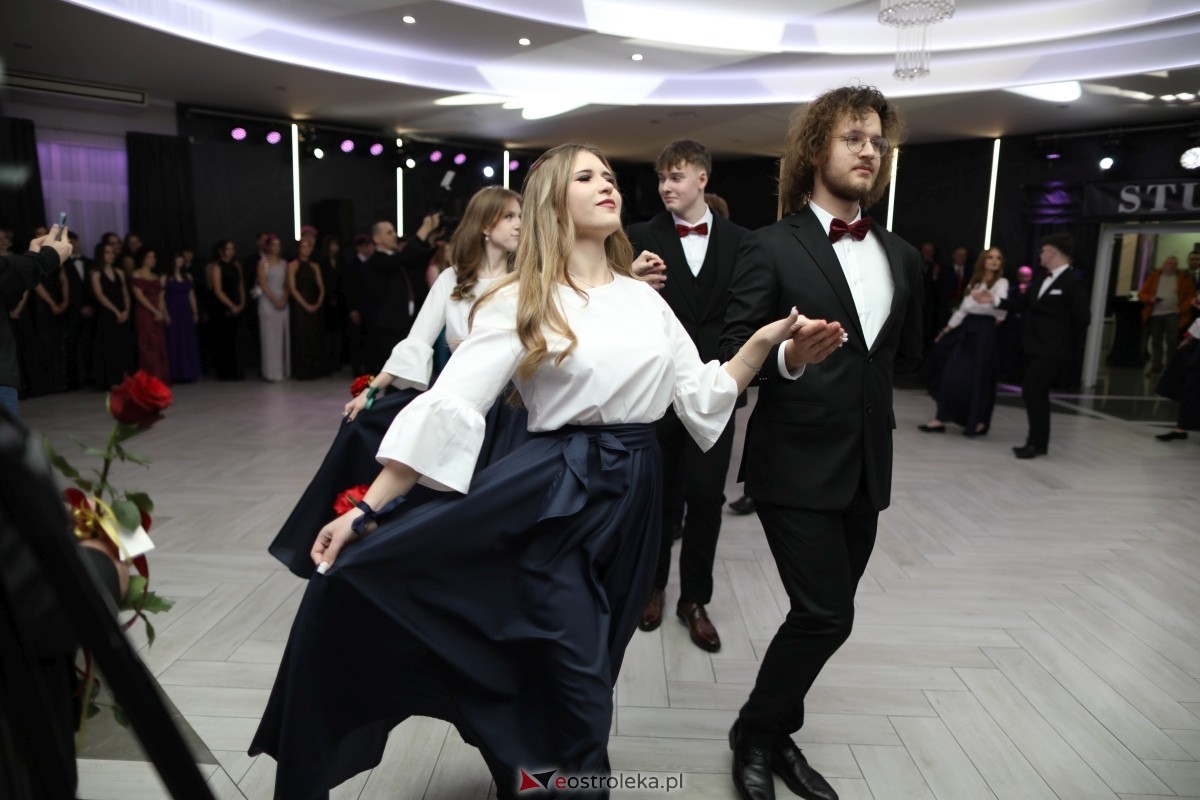 Studniówka I LO w Ostrołęce [17.01.2026] - zdjęcie #255 - eOstroleka.pl