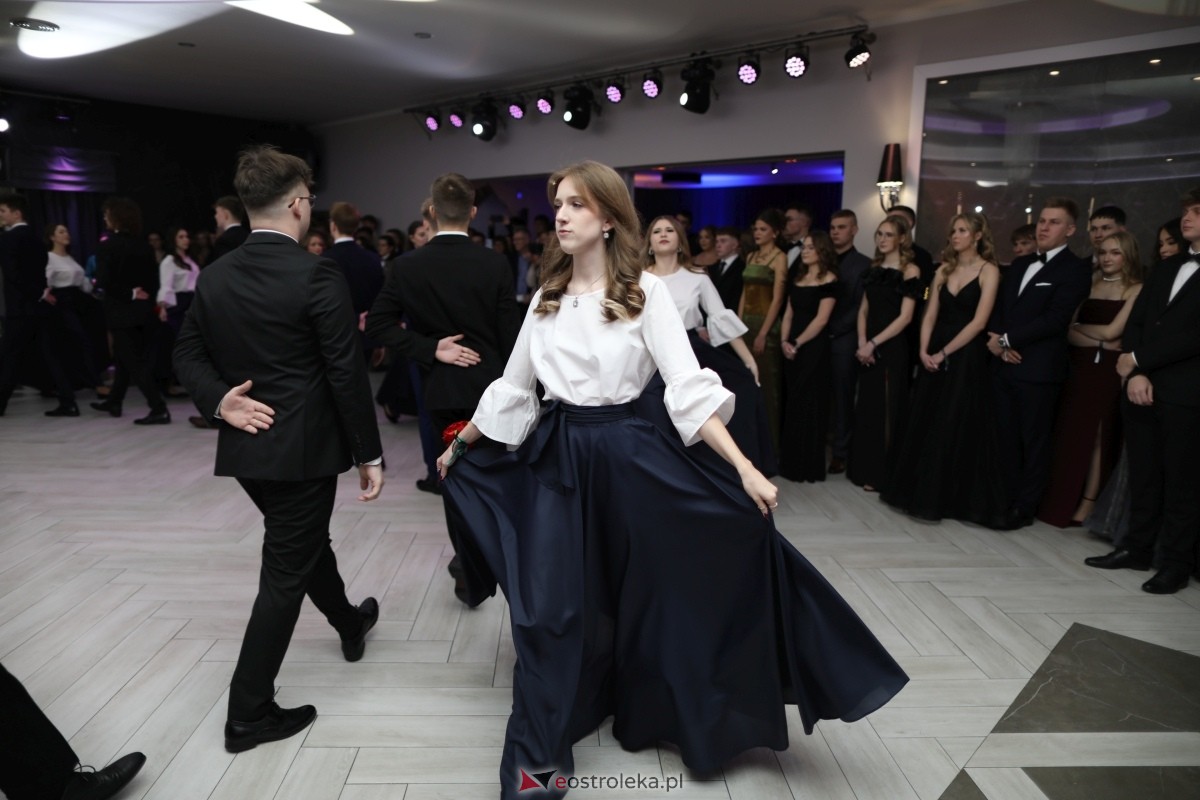 Studniówka I LO w Ostrołęce [17.01.2026] - zdjęcie #250 - eOstroleka.pl