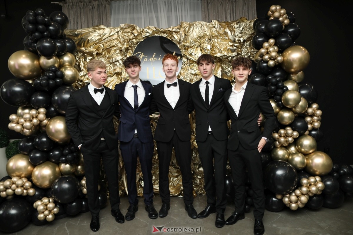 Studniówka I LO w Ostrołęce [17.01.2026] - zdjęcie #311 - eOstroleka.pl