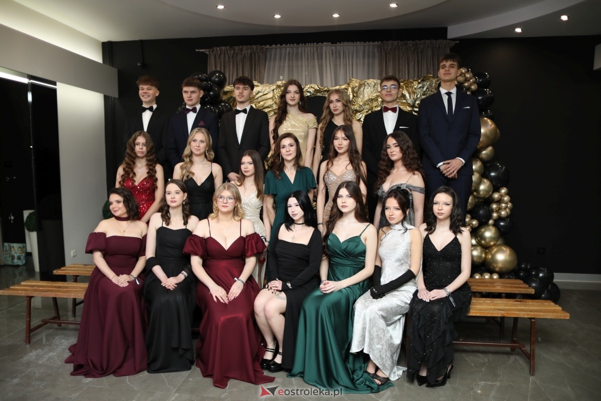 Studniówka I LO w Ostrołęce [17.01.2026] - zdjęcie #281 - eOstroleka.pl