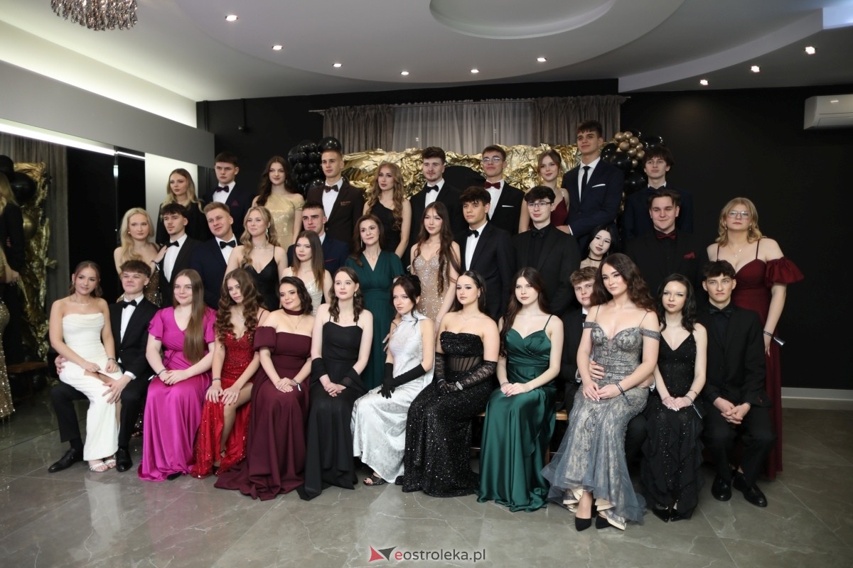 Studniówka I LO w Ostrołęce [17.01.2026] - zdjęcie #278 - eOstroleka.pl