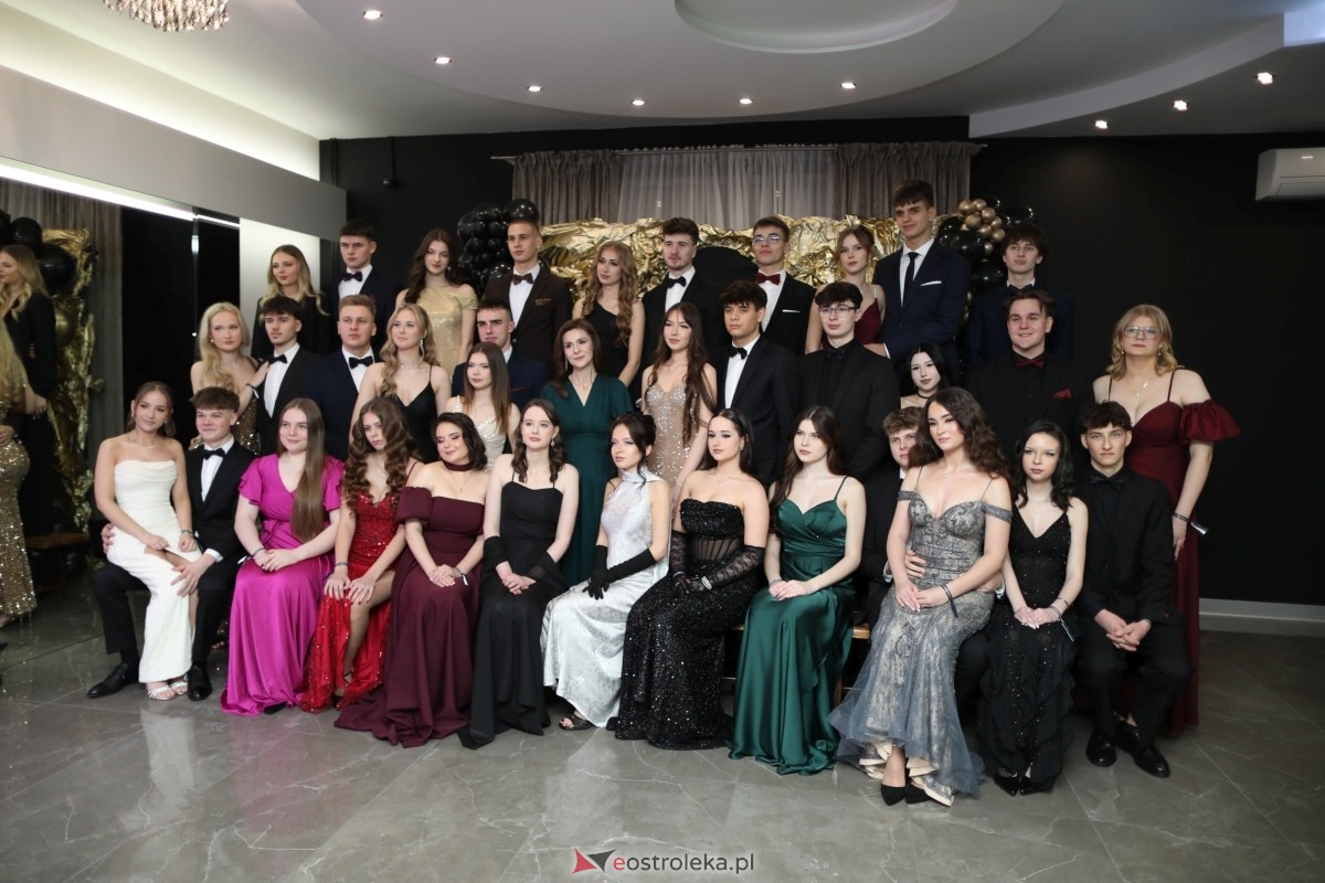 Studniówka I LO w Ostrołęce [17.01.2026] - zdjęcie #276 - eOstroleka.pl