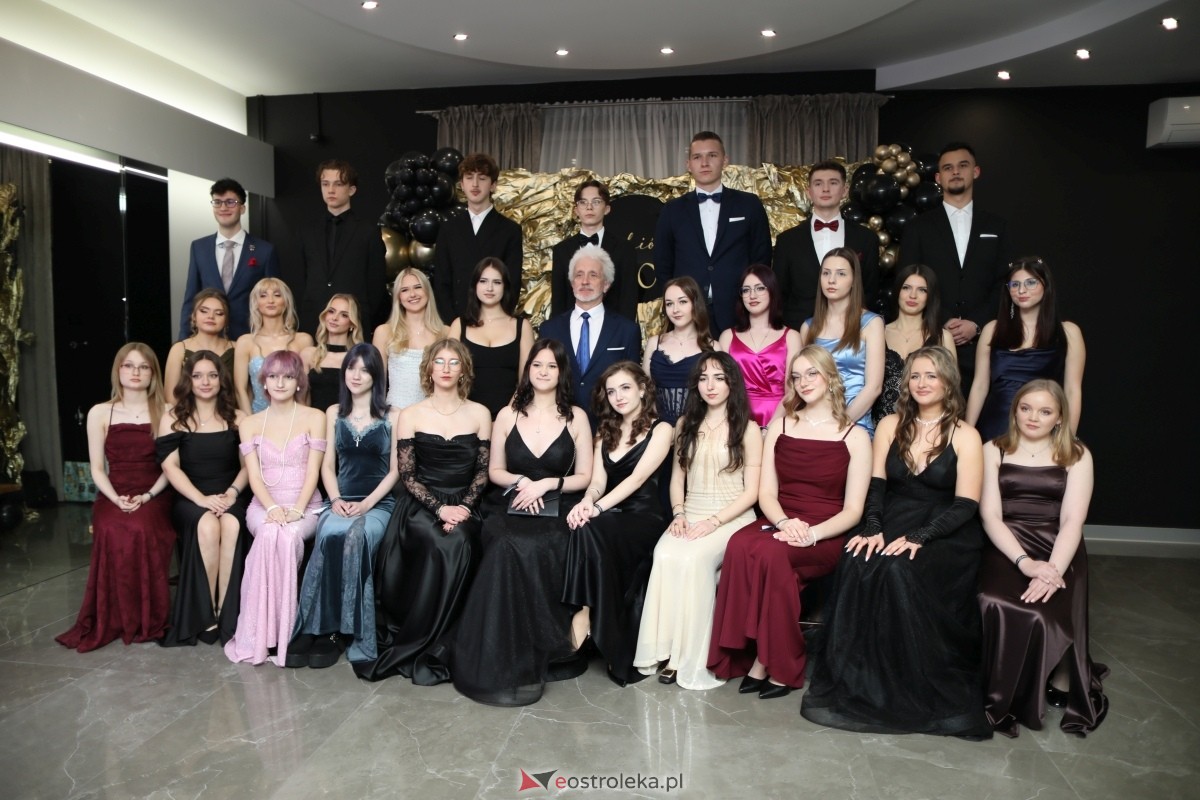 Studniówka I LO w Ostrołęce [17.01.2026] - zdjęcie #274 - eOstroleka.pl