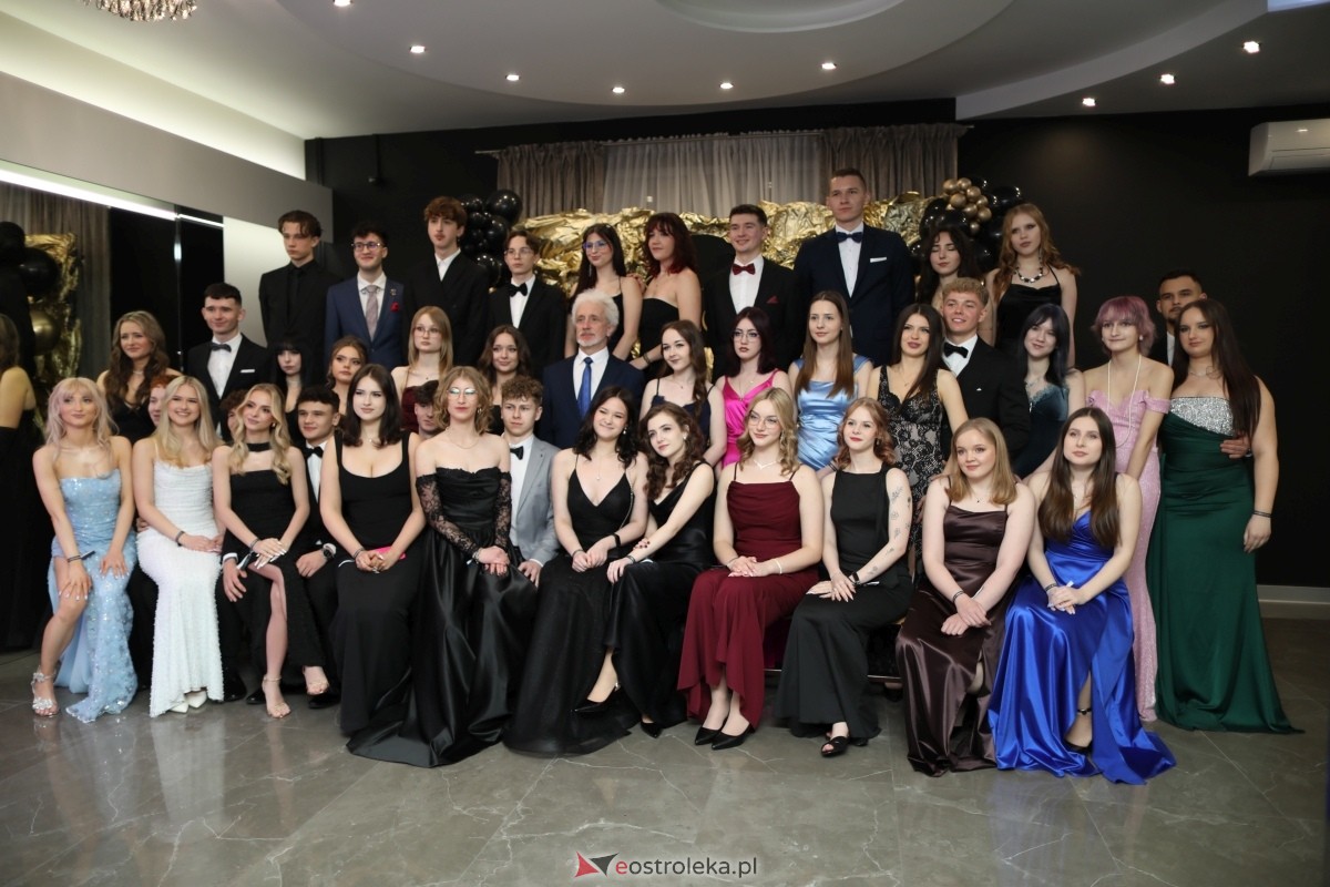 Studniówka I LO w Ostrołęce [17.01.2026] - zdjęcie #271 - eOstroleka.pl