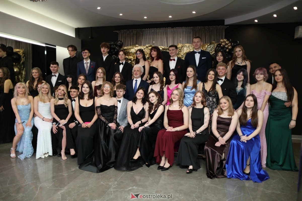 Studniówka I LO w Ostrołęce [17.01.2026] - zdjęcie #270 - eOstroleka.pl