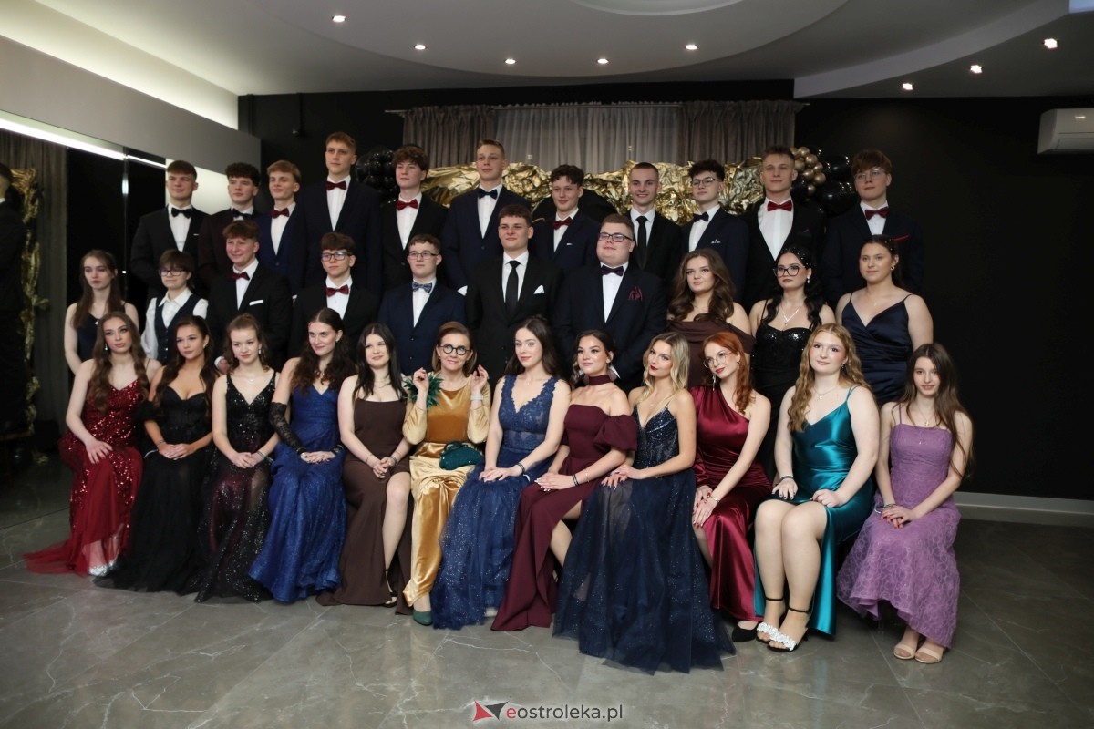 Studniówka I LO w Ostrołęce [17.01.2026] - zdjęcie #269 - eOstroleka.pl