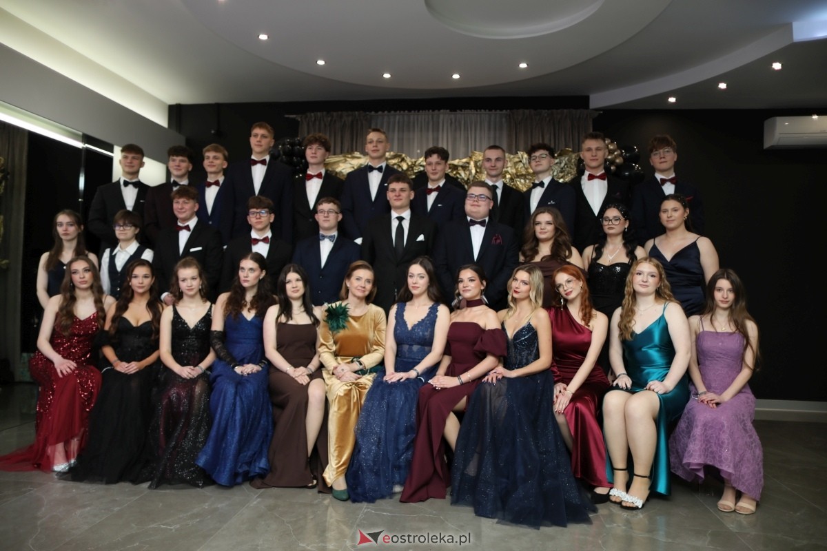 Studniówka I LO w Ostrołęce [17.01.2026] - zdjęcie #266 - eOstroleka.pl