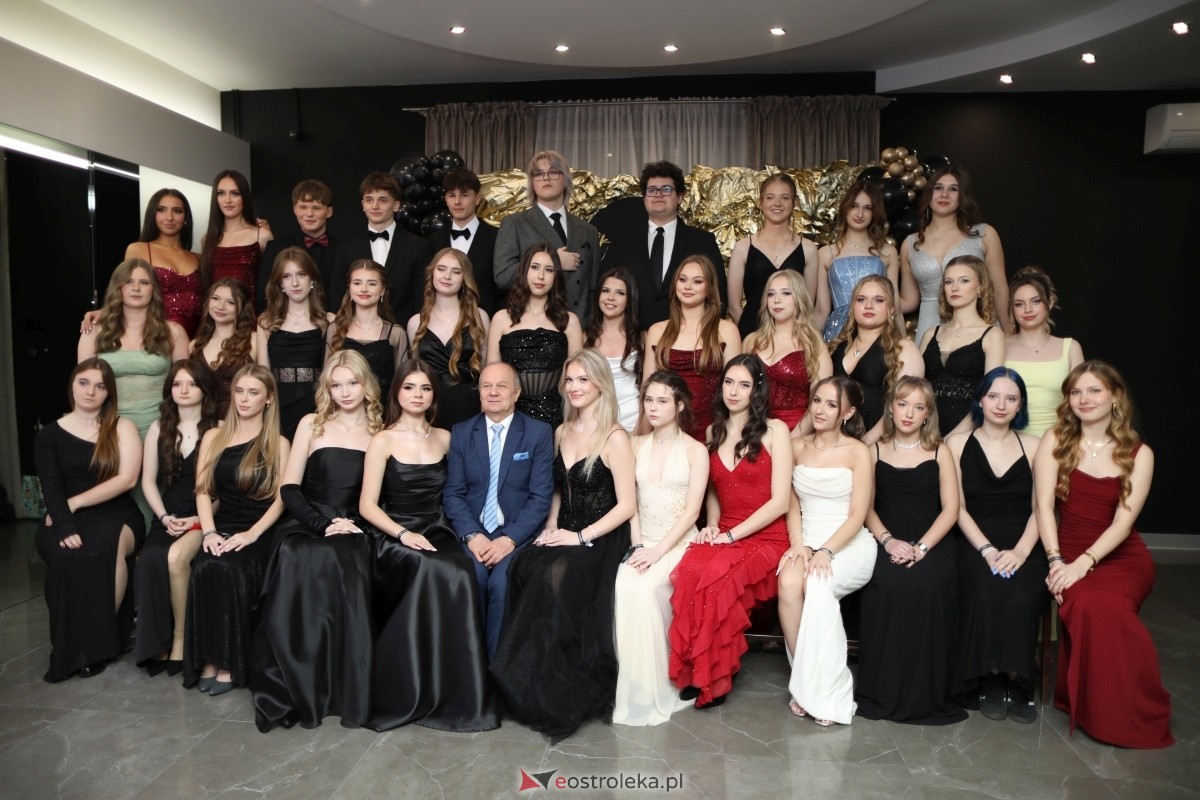 Studniówka I LO w Ostrołęce [17.01.2026] - zdjęcie #260 - eOstroleka.pl