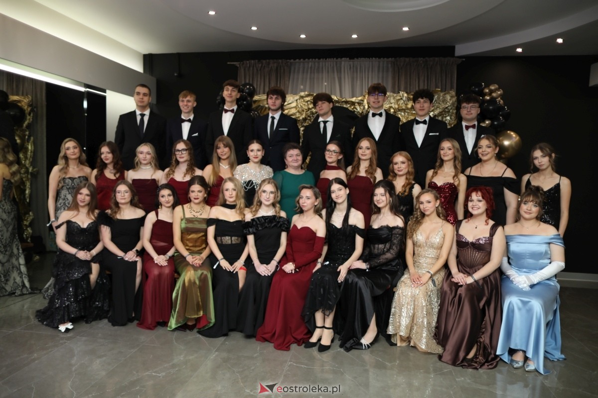 Studniówka I LO w Ostrołęce [17.01.2026] - zdjęcie #253 - eOstroleka.pl