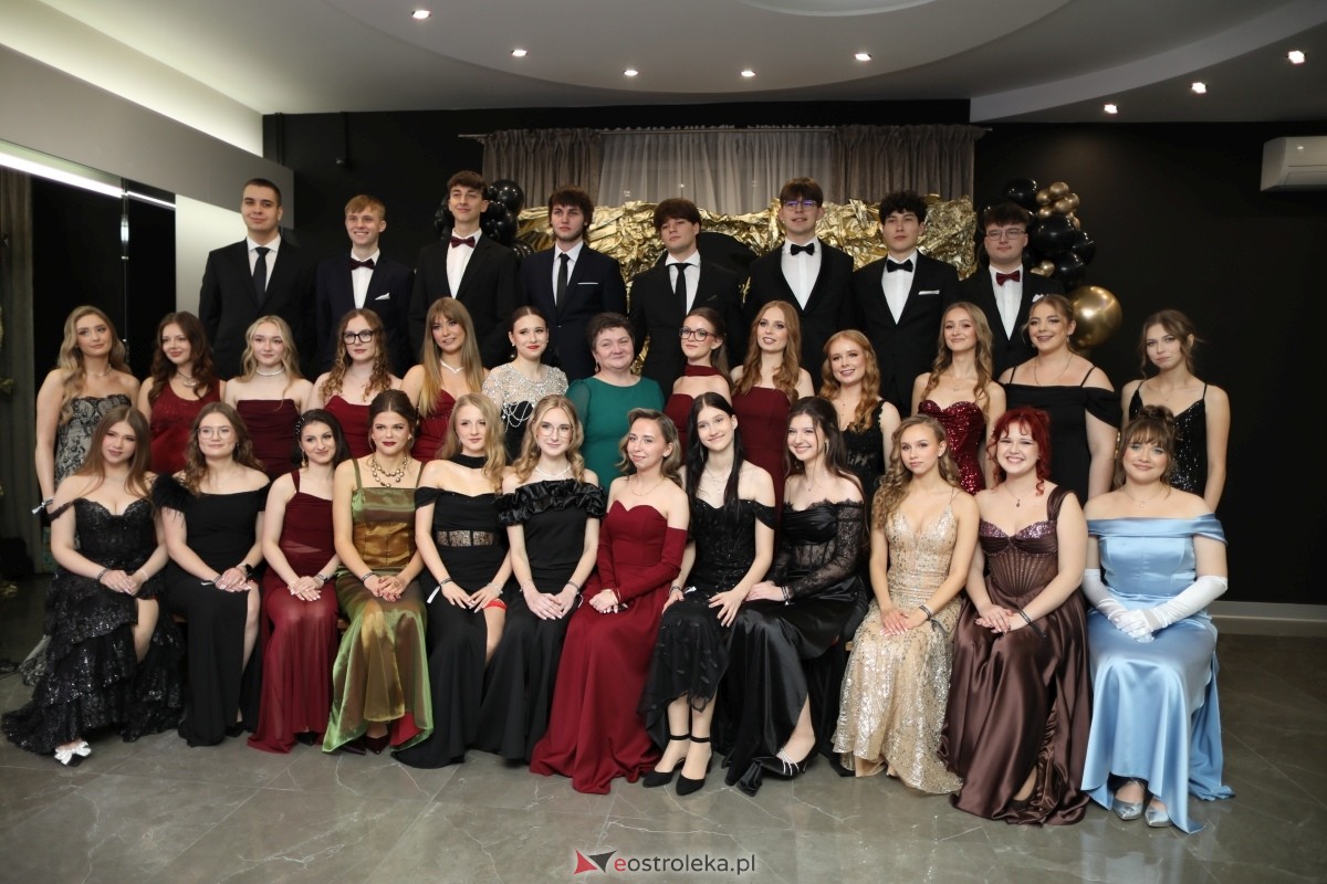 Studniówka I LO w Ostrołęce [17.01.2026] - zdjęcie #251 - eOstroleka.pl